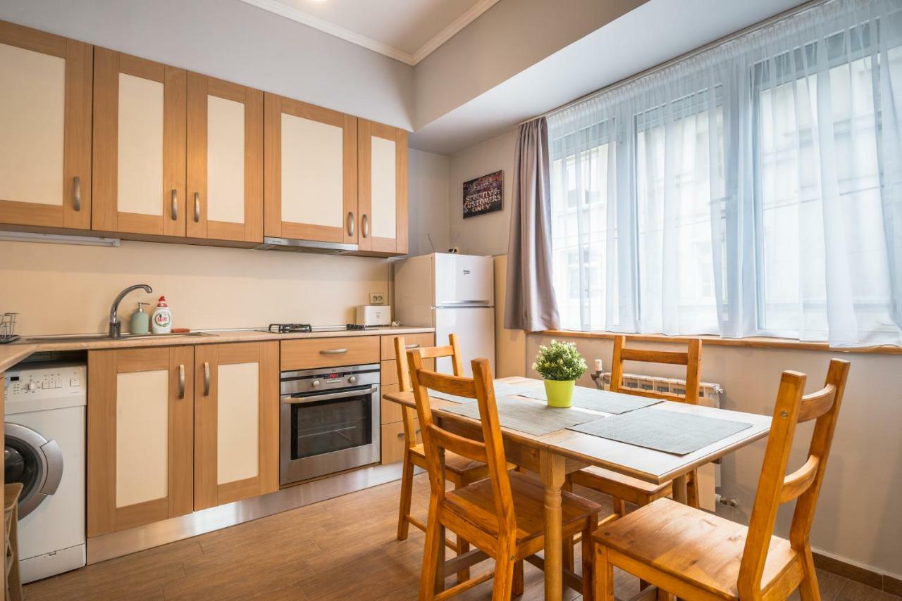 5Th Avenue Sofia Two Bedroom, Two Bathroom, Positano Street Suite By Flat Mаnager Екстериор снимка
