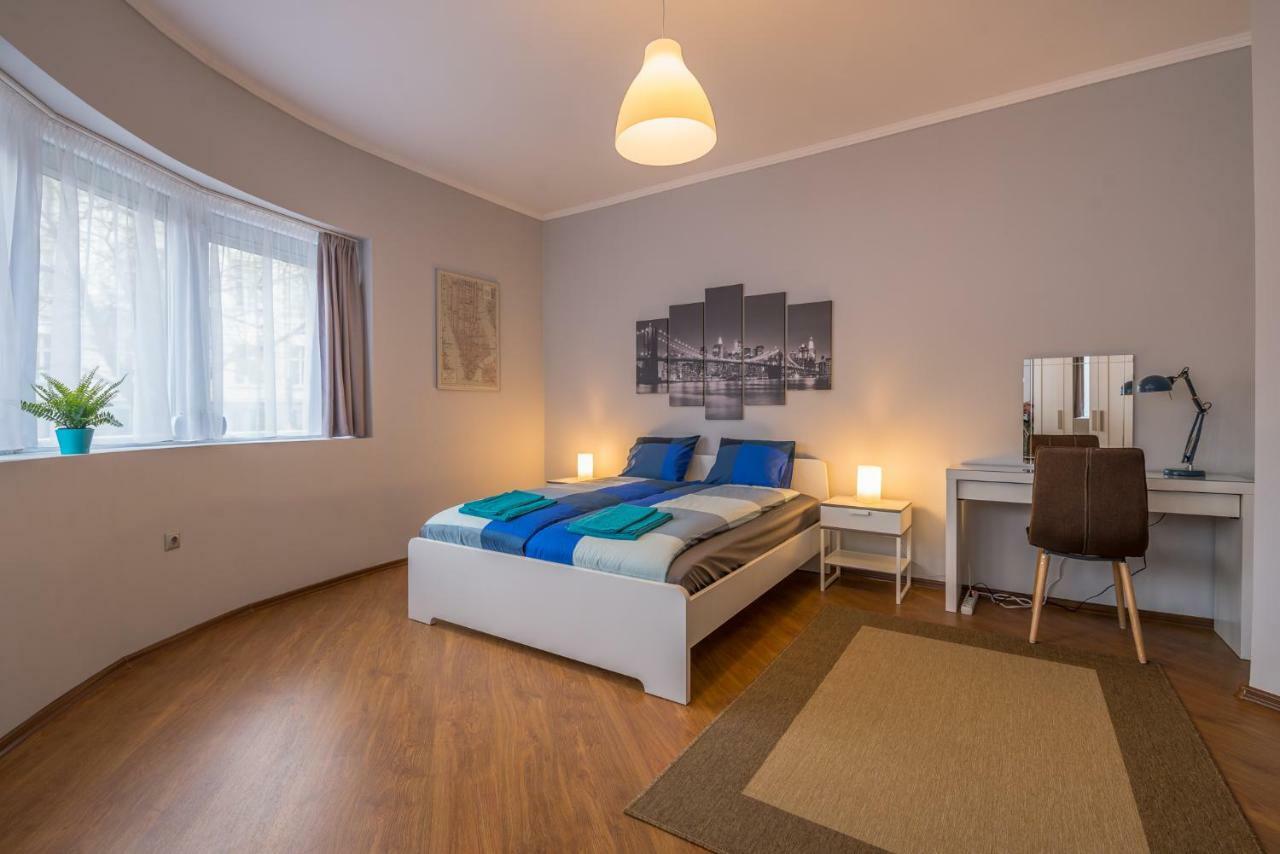 5Th Avenue Sofia Two Bedroom, Two Bathroom, Positano Street Suite By Flat Mаnager Екстериор снимка
